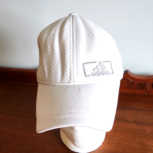 adidas Accessories - Adidas, Sz S/M, A-FLEX, White Hat, Silver Adidas Logo, Stretch Band